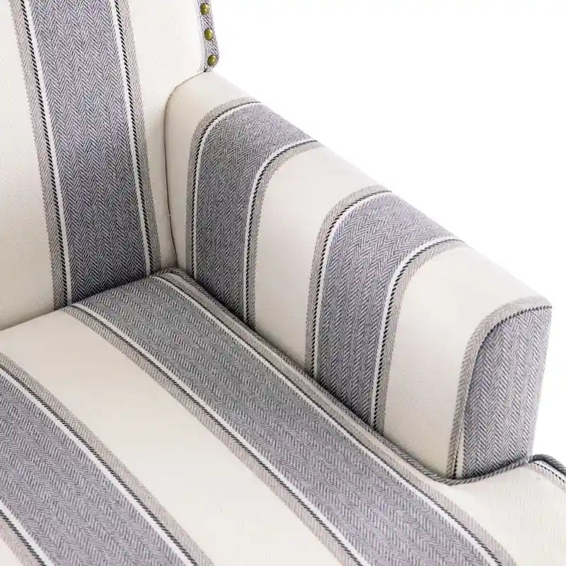 Akzentsessel aus Polyester mit Blumenmuster, Nagelkopfbesatz und Holzbeinen
