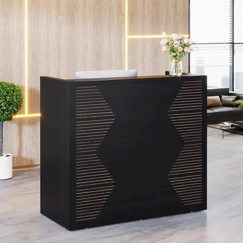 Bancone da reception in marrone noce e beige con pannello e foro passacavo
